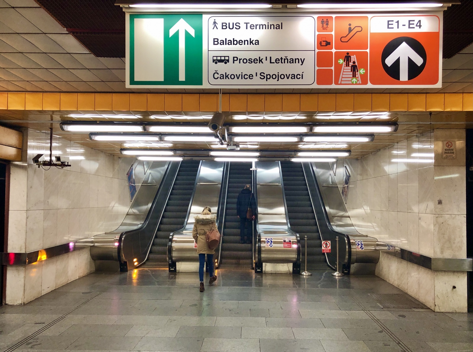 01-navigace-orientace-metro-vystup-tabule